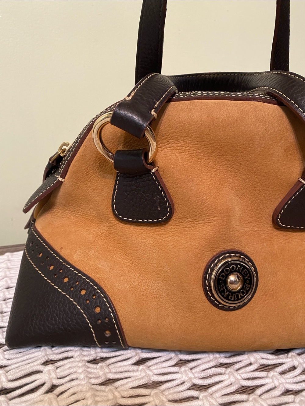 Dooney & Bourke Style Two-Tone Tan and Brown Leather Satchel Handbag Vintage - Picture 5 of 17